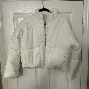 Travis Matthew Mont Blanc 3.0 Jacket Color: Cloud Dance White  Womens Large